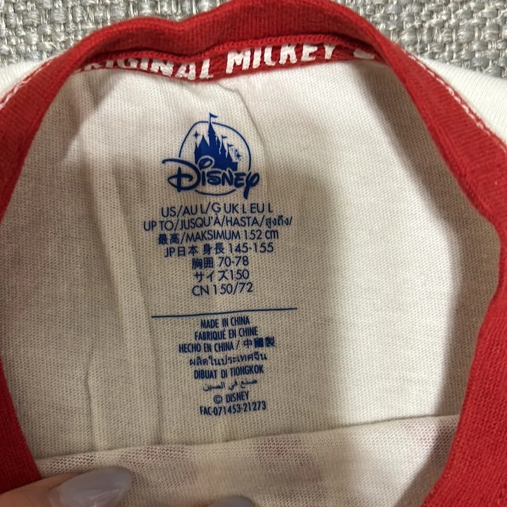 Disney T shirt - Picture 2 of 5